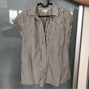 Max Studio sleeveless collar top